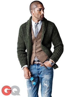 Brown Wool Waistcoat Outfits: This combo of a brown wool waistcoat and blue ripped jeans is a real lifesaver when you need to look casually elegant but have no time.