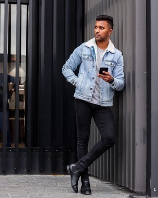Light Blue Denim Shearling Jacket Outfits For Men: If you're hunting for a casual but also seriously stylish ensemble, wear a light blue denim shearling jacket with black skinny jeans. Add an elegant twist to an otherwise mostly casual look by finishing with a pair of black leather chelsea boots.