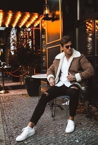 Men's Brown Shearling Jacket, White Short Sleeve Shirt, Black Ripped Skinny Jeans, White Canvas Low Top Sneakers