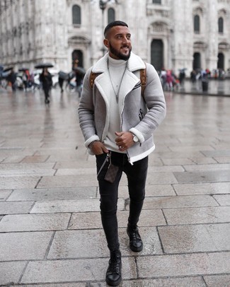 500+ Winter Outfits For Men: If you're looking for a casual and at the same time dapper outfit, consider pairing a grey shearling jacket with black skinny jeans. For something more on the daring side to finish off your look, complete this look with black leather high top sneakers. During winter, when practicality is above all, it can be easy to surrender to a less-than-stylish outfit. However, this outfit is a good illustration that you totally can stay cozy and remain stylish at the same time in winter.
