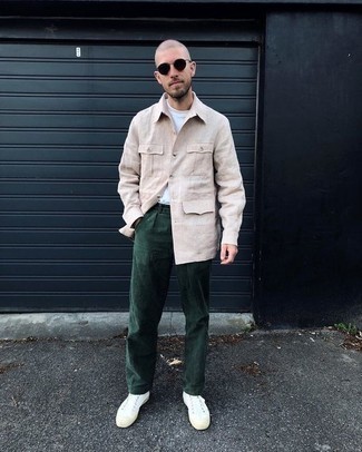 Beige Linen Shirt Jacket Outfits For Men: A beige linen shirt jacket and dark green corduroy chinos are the kind of a fail-safe combo that you need when you have no extra time. If you need to easily dial down your outfit with one item, complete this look with a pair of white canvas low top sneakers.