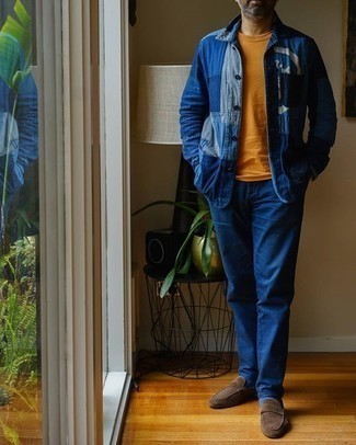 Blue Chinos Outfits: This outfit with a blue denim shirt jacket and blue chinos isn't a hard one to assemble and easy to change. To add elegance to your outfit, finish with brown suede loafers.