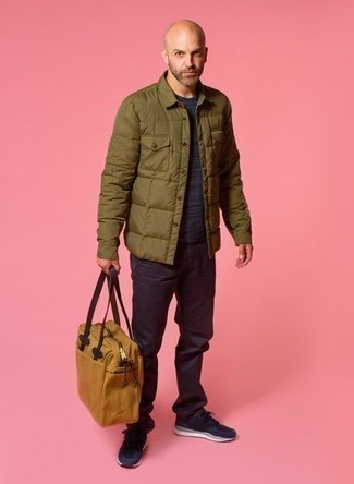 Olive Quilted Shirt Jacket Outfits For Men: This stylish outfit is really pared down: an olive quilted shirt jacket and dark brown chinos. Round off this look with navy athletic shoes to change things up a bit.