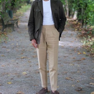 Beige Dress Pants Smart Casual Warm Weather Outfits For Men: Marrying a dark green shirt jacket and beige dress pants will create a sharp, masculine silhouette. If you're not sure how to finish off, introduce dark brown suede loafers to the mix.