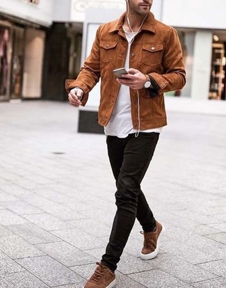 Brown Suede Shirt Jacket Outfits For Men: This off-duty combination of a brown suede shirt jacket and black corduroy jeans is a real lifesaver when you need to look cool but have no time. Brown suede low top sneakers introduce a more dressed-down aesthetic to the ensemble.