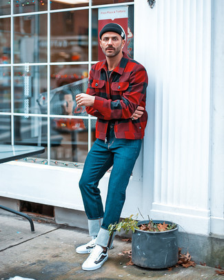 Red Check Flannel Shirt Jacket Outfits For Men: You're looking at the definitive proof that a red check flannel shirt jacket and teal jeans look awesome when paired together in a relaxed outfit. White and black low top sneakers will bring a playful touch to your ensemble.