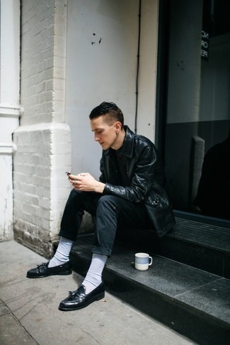Black Leather Shirt Jacket Outfits For Men: Marrying a black leather shirt jacket with black jeans is an on-point pick for a casual but on-trend ensemble. Complement this getup with a pair of black leather tassel loafers to easily bump up the classy factor of any outfit.