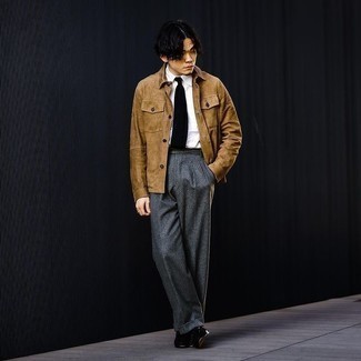 Brown Suede Shirt Jacket Outfits For Men: This refined pairing of a brown suede shirt jacket and charcoal wool dress pants is a favored choice among the sartorially superior gents. When not sure as to the footwear, complement this ensemble with black suede tassel loafers.