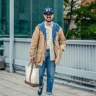 Beige Canvas Belt Outfits For Men: A white shirt jacket and a beige canvas belt are amazing menswear essentials that will integrate brilliantly within your daily casual collection. A pair of navy and white canvas low top sneakers immediately revs up the style factor of any outfit.