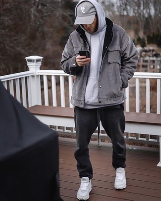 Sweatpants Outfits For Men: Fashionable and comfortable, this casual combo of a grey shirt jacket and sweatpants will provide you with amazing styling possibilities. To infuse a laid-back touch into your ensemble, rock a pair of grey athletic shoes.