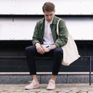 Pink Leather Low Top Sneakers Outfits For Men: This combo of a dark green shirt jacket and navy chinos is hard proof that a safe ensemble doesn't have to be boring. To inject a mellow feel into your getup, complement this ensemble with a pair of pink leather low top sneakers.