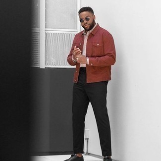 Tobacco Shirt Jacket Outfits For Men: Inject style into your day-to-day fashion mix with a tobacco shirt jacket and black chinos. Kick up your ensemble by rocking black leather low top sneakers.