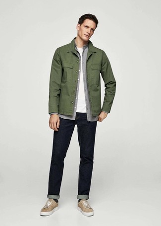 Beige Suede Low Top Sneakers Outfits For Men: If you like laid-back combinations, why not try this combination of an olive shirt jacket and navy jeans? Change up your look by slipping into beige suede low top sneakers.
