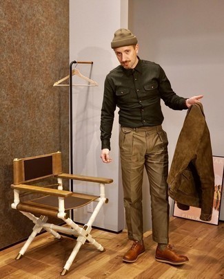 Brown Beanie Outfits For Men: For a casual and cool outfit, choose a brown suede shirt jacket and a brown beanie — these pieces work really cool together. Brown leather oxford shoes are the most effective way to inject an extra touch of elegance into this getup.