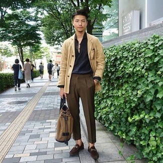 Tan Canvas Backpack Outfits For Men: If the setting permits casual city styling, you can opt for a tan linen shirt jacket and a tan canvas backpack. Dark brown suede loafers are an effortless way to transform your ensemble.