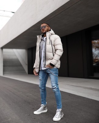 Blue Ripped Skinny Jeans Outfits For Men: Want to infuse your closet with some relaxed casual menswear style? Pair a grey shirt jacket with blue ripped skinny jeans. On the footwear front, this look pairs really well with grey print canvas high top sneakers.