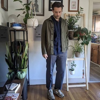 Olive Shirt Jacket Outfits For Men: Go for a pared down yet seriously stylish option by marrying an olive shirt jacket and grey chinos. A pair of brown athletic shoes will instantly tone down a classic ensemble.