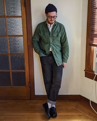 Men's Outfits 2023: This pairing of a dark green shirt jacket and navy jeans is super easy to put together and so comfortable to wear as well! For shoes, you can follow the classic route with a pair of black leather loafers.