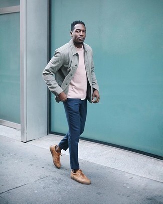 Mint Shirt Jacket Outfits For Men: A mint shirt jacket and navy chinos married together are a perfect match. And if you wish to easily dress down this getup with footwear, complete this outfit with a pair of tan leather low top sneakers.