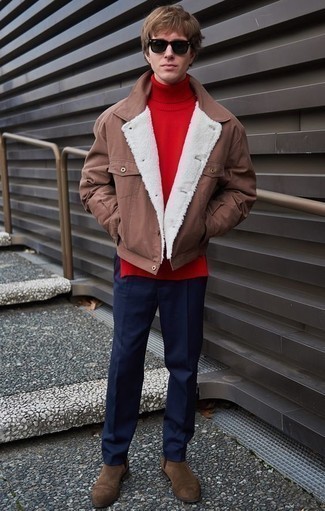 Red Wool Turtleneck Outfits For Men: This combo of a red wool turtleneck and navy chinos is effortless, seriously stylish and extremely easy to replicate. Feeling bold? Lift up this outfit by finishing with brown suede chelsea boots.