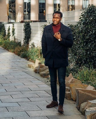 Burgundy Turtleneck Outfits For Men: The go-to for off-duty style? A burgundy turtleneck with navy jeans. To give this outfit a more refined touch, introduce a pair of dark brown suede oxford shoes to the equation.