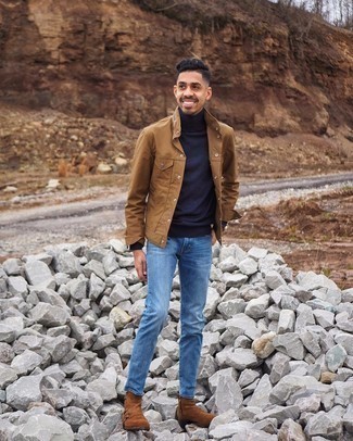 Blue Jeans with Brown Suede Chelsea Boots Outfits For Men: When the situation allows a relaxed casual outfit, you can easily go for a brown shirt jacket and blue jeans. Get a little creative on the shoe front and smarten up your getup by finishing off with brown suede chelsea boots.