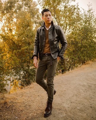 Black Leather Shirt Jacket Outfits For Men: A black leather shirt jacket and olive chinos are the kind of a winning combo that you so awfully need when you have no extra time. Balance your getup with a sleeker kind of footwear, like this pair of dark brown suede brogue boots.
