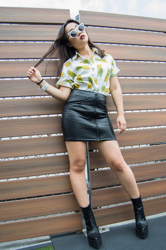 Mini Skirt In Leather Look With Zips