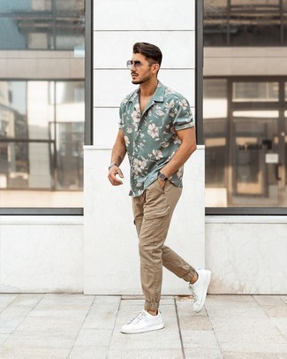 Mint Floral Short Sleeve Shirt Outfits For Men: You'll be amazed at how extremely easy it is for any gentleman to get dressed like this. Just a mint floral short sleeve shirt and khaki cargo pants. Consider white leather low top sneakers as the glue that will bring your getup together.