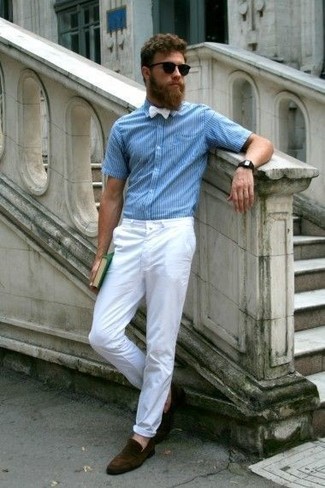 Men's Light Blue Vertical Striped Short Sleeve Shirt, White Chinos, Dark Brown Suede Loafers, White Bow-tie