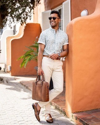Men's Grey Print Short Sleeve Shirt, Beige Chinos, Brown Leather Loafers, Brown Leather Briefcase