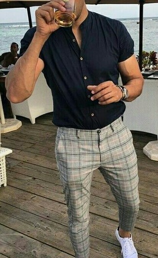Charcoal Plaid Chinos Outfits: To achieve a casual look with a contemporary spin, you can wear a navy short sleeve shirt and charcoal plaid chinos. If in doubt about what to wear when it comes to footwear, stick to a pair of white canvas low top sneakers.