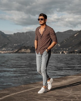 Brown Short Sleeve Shirt Outfits For Men: This pairing of a brown short sleeve shirt and grey chinos makes for the ultimate casual style for today's gentleman. The whole outfit comes together when you complement your ensemble with a pair of white leather low top sneakers.