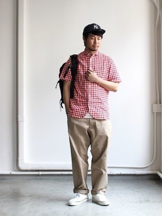 Men's Red and White Gingham Short Sleeve Shirt, White Crew-neck T-shirt, Khaki Chinos, White Canvas Low Top Sneakers