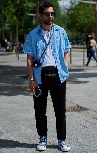 Aquamarine High Top Sneakers Outfits For Men: For a relaxed casual outfit, choose a light blue floral short sleeve shirt and black chinos — these two items play really well together. Why not take a more casual approach with shoes and complement your outfit with a pair of aquamarine high top sneakers?