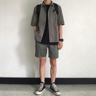 Charcoal Short Sleeve Shirt Outfits For Men: A charcoal short sleeve shirt and charcoal shorts are essential in any man's functional off-duty arsenal. You could perhaps get a little creative with shoes and dial down this ensemble by finishing off with black and white canvas high top sneakers.