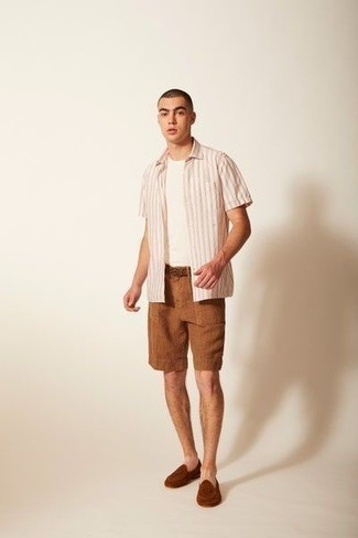 Brown Leather Belt Summer Outfits For Men: The go-to for casual menswear style? A beige vertical striped short sleeve shirt with a brown leather belt. Complete this getup with a pair of brown suede loafers to spice things up. If you're trying to figure out a summer-ready ensemble, this here is your inspiration.