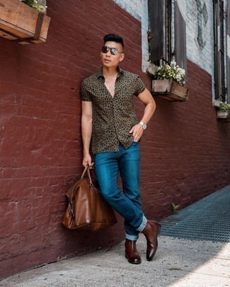Brown Leopard Short Sleeve Shirt Outfits For Men: This combo of a brown leopard short sleeve shirt and blue jeans embodies laid-back attitude and stylish practicality. Put a dressier spin on this look by finishing off with a pair of dark brown leather chelsea boots.