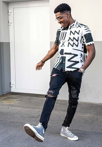 Men's White and Navy Print Short Sleeve Shirt, Navy Ripped Jeans, Light Blue Canvas High Top Sneakers, Clear Sunglasses