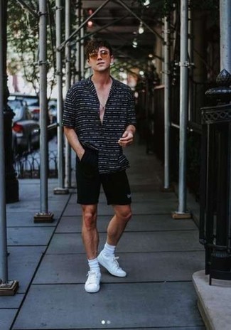 Men's Black and White Print Short Sleeve Shirt, Black Shorts, White Low Top Sneakers, Brown Sunglasses