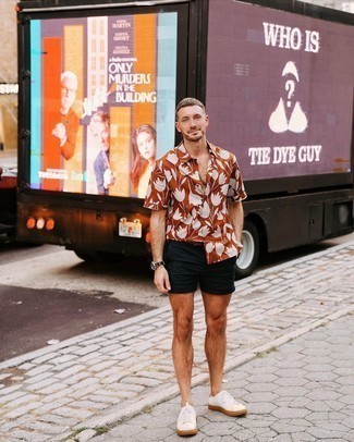 Brown Floral Short Sleeve Shirt Outfits For Men: Putting together a brown floral short sleeve shirt with black shorts is an awesome choice for a laid-back but stylish outfit. On the shoe front, this ensemble pairs wonderfully with white canvas low top sneakers.