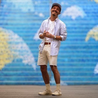 Beige Denim Shorts Outfits For Men: 