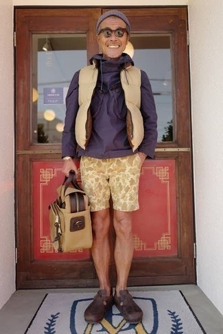 Men's Dark Brown Leather Loafers, Beige Camouflage Shorts, Beige Quilted Gilet, Violet Windbreaker