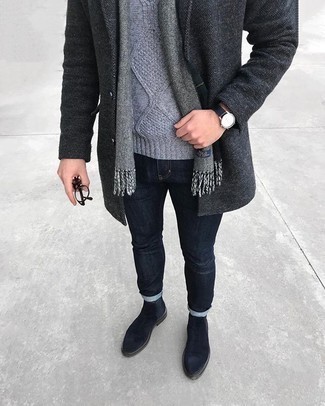 Grey Herringbone Scarf Outfits For Men: 
