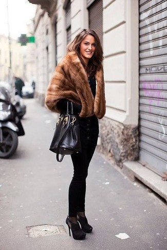 Brown Fur Jacket Outfits: 