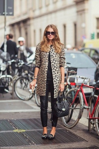 Beige Leopard Coat Outfits For Women: 