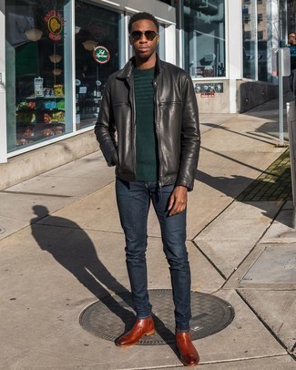 Tobacco Leather Chelsea Boots Outfits For Men: 