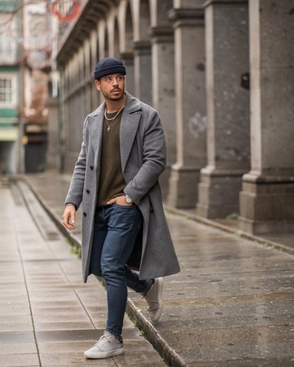 Navy Skinny Jeans with Grey Overcoat Fall Outfits: 