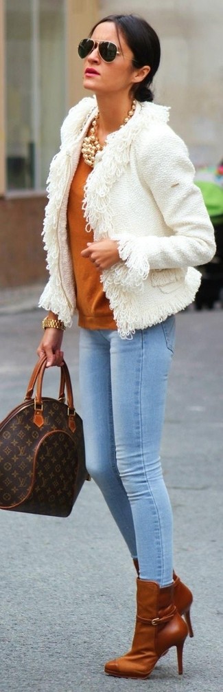 White Tweed Jacket Outfits For Women: 