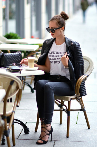 White and Black Print Crew-neck T-shirt Outfits For Women: 